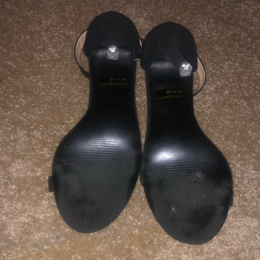 Simple Strappy Heels - Picture 3 of 4